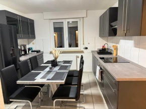 Apisha Apartment 2